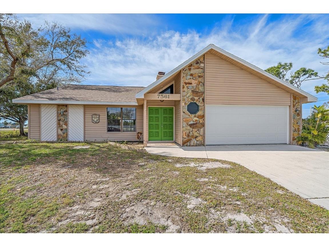 7561 Castleberry Terrace Englewood FL 34224 A4599131 image1