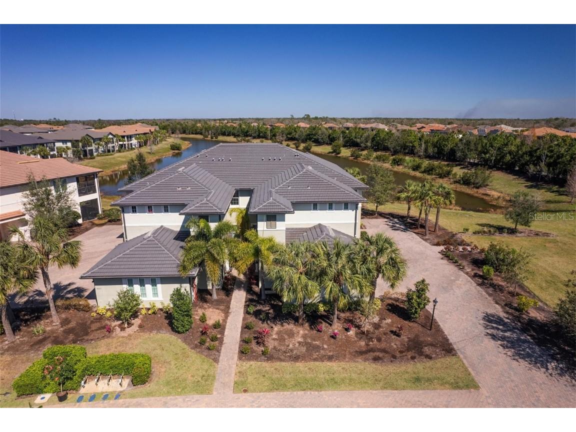 7561 Divot Loop #23-D Bradenton FL 34202 U8190667 image1