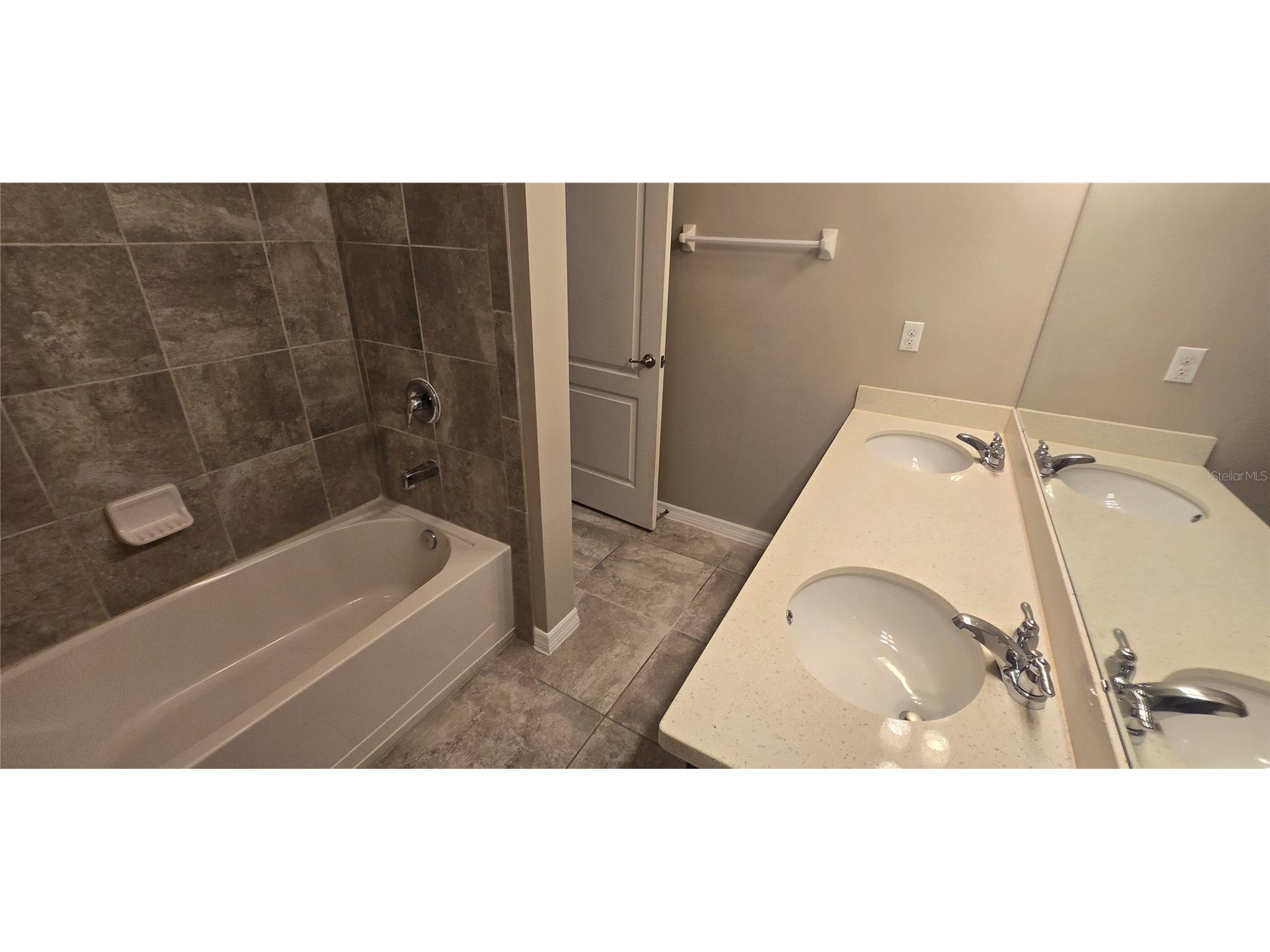 7564 Bishop Square Drive Winter Garden FL 34787 O6398382 image10