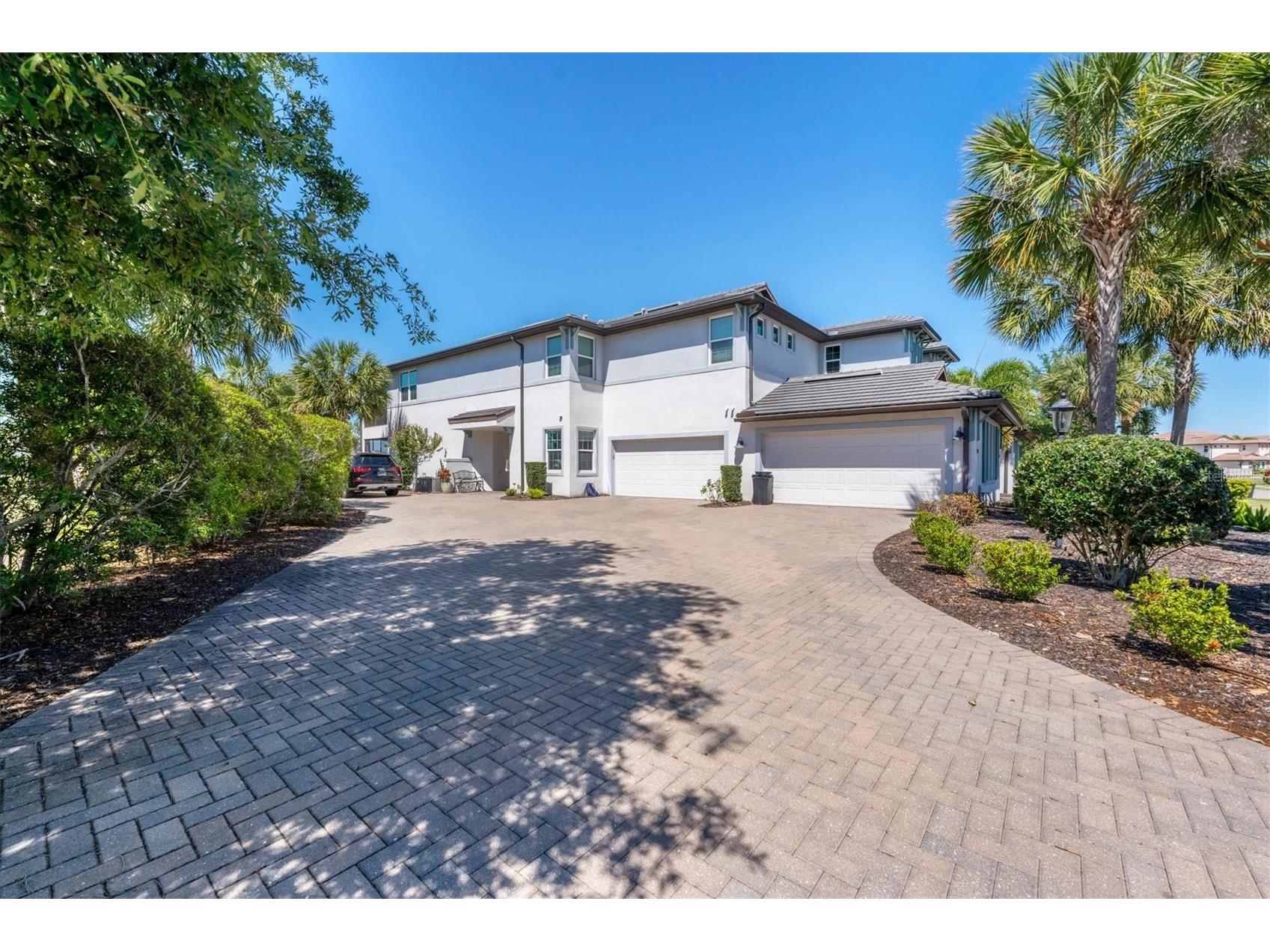7564 Divot Loop Bradenton FL 34202 A4693824 image2