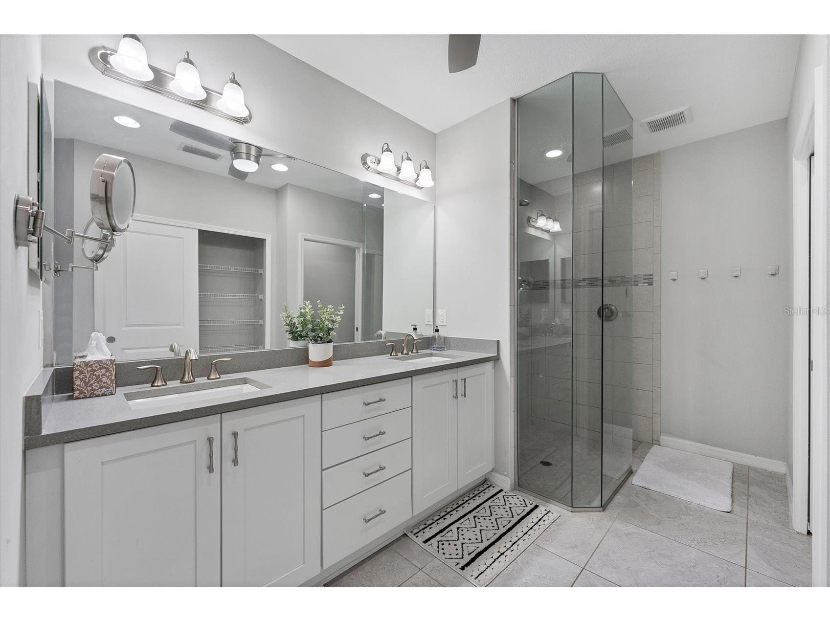 7564 Divot Loop Bradenton FL 34202 A4693824 image20