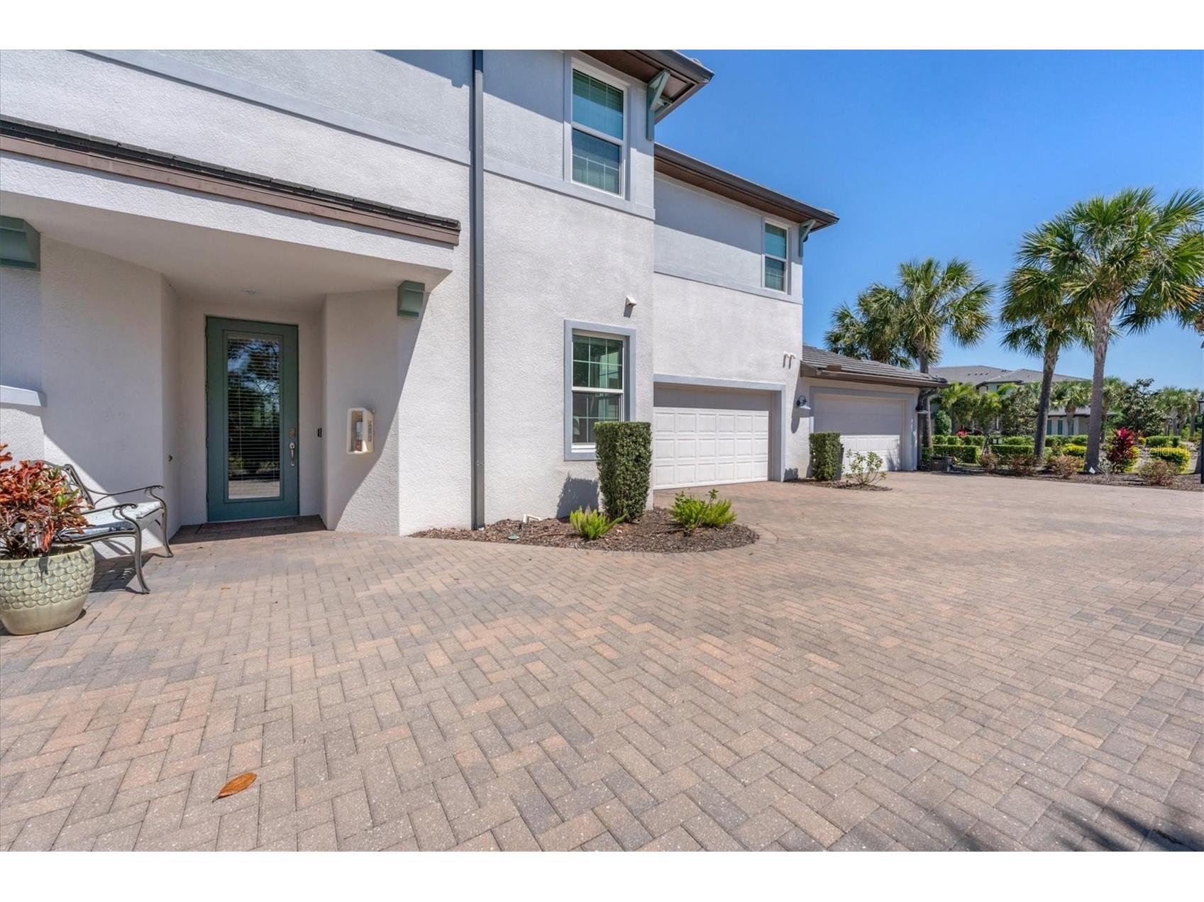 7564 Divot Loop Bradenton FL 34202 A4693824 image3