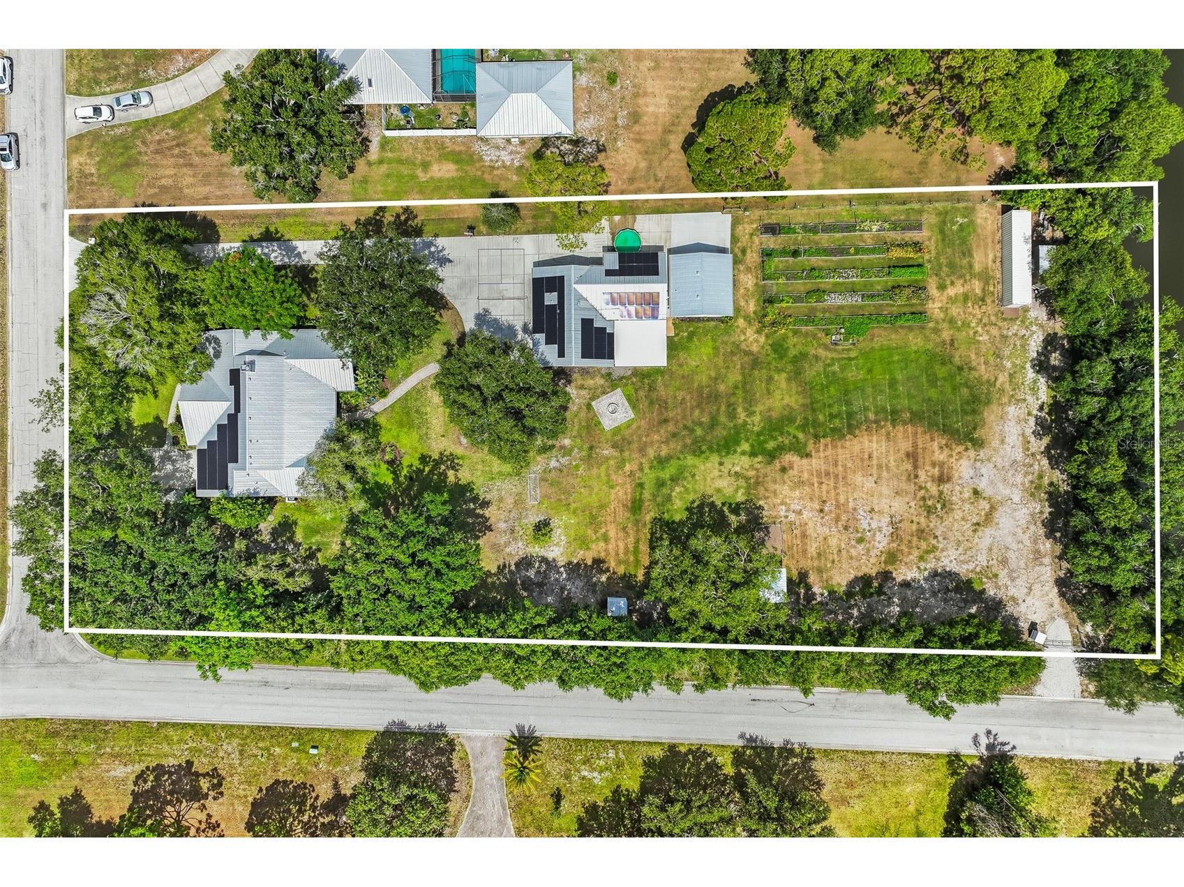 7565 Castle Drive Sarasota FL 34240 A4697250 image2