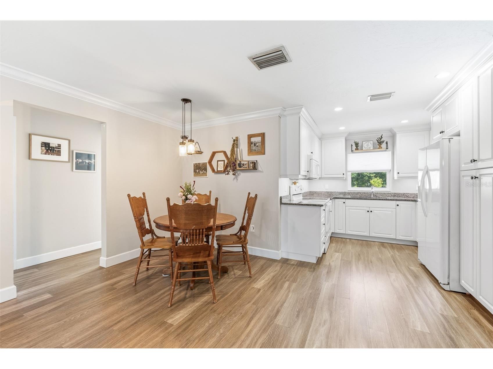 7565 Castle Drive Sarasota FL 34240 A4697250 image38