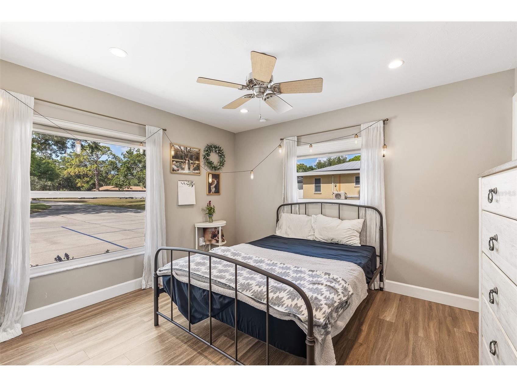 7565 Castle Drive Sarasota FL 34240 A4697250 image40