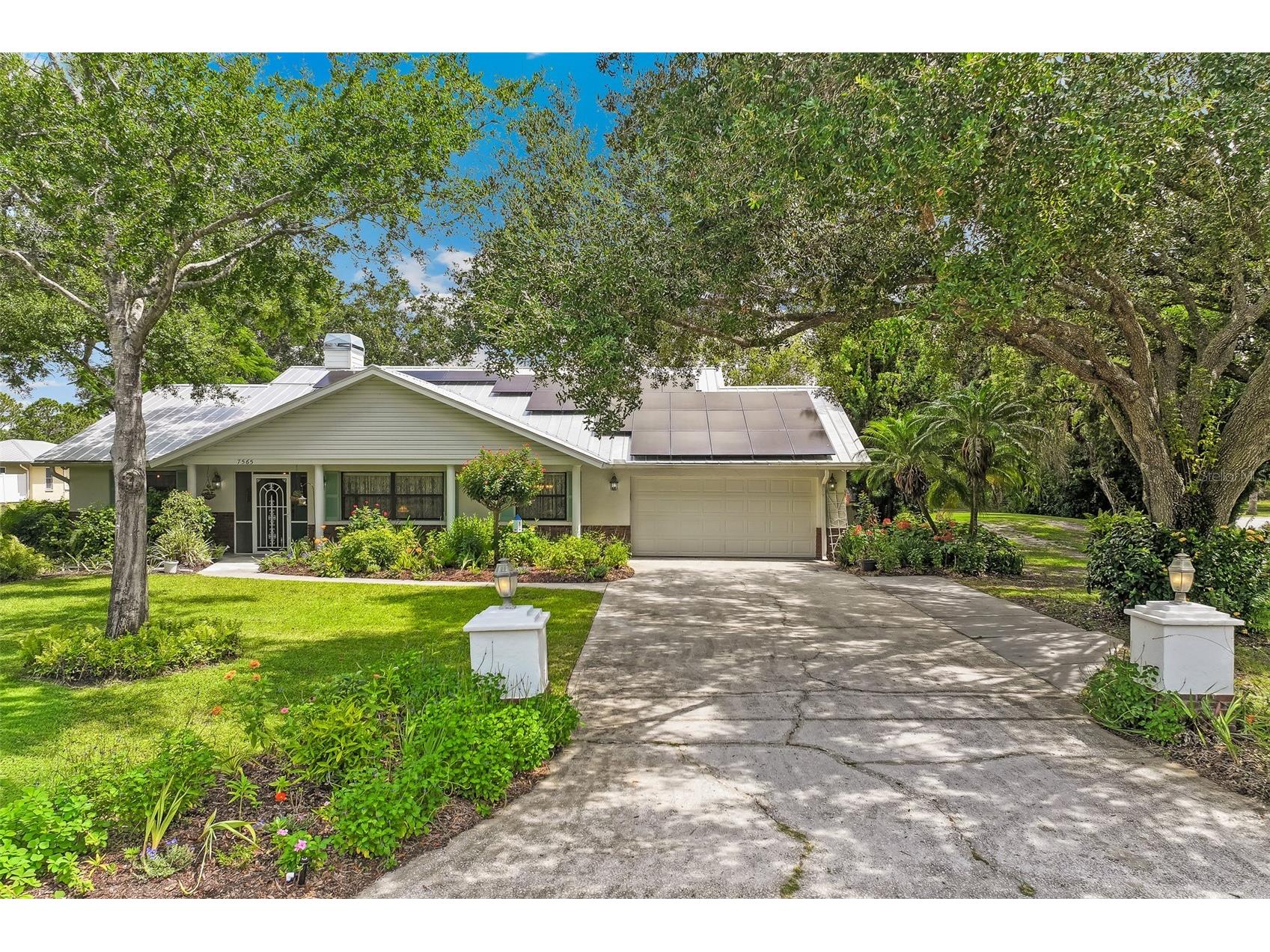 7565 Castle Drive Sarasota FL 34240 A4697250 image5