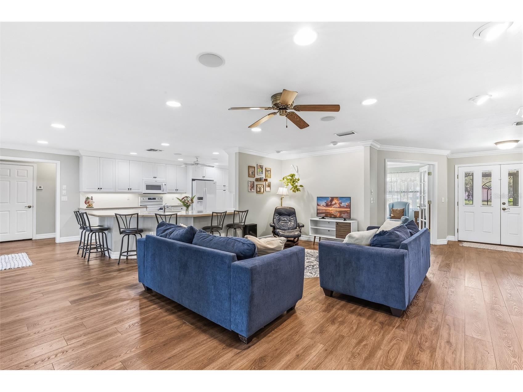 7565 Castle Drive Sarasota FL 34240 A4697250 image8