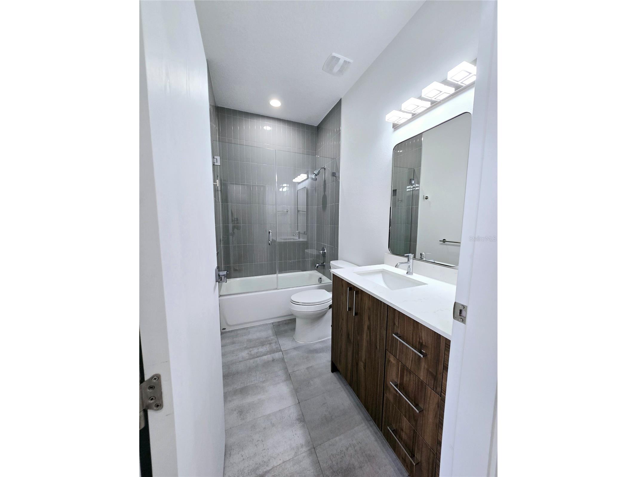 7565 Gesualdo Court Tampa FL 33614 TB8510362 image18