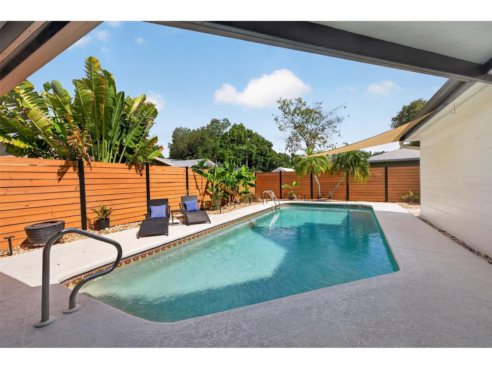 7566 20th Street N Saint Petersburg FL 33702 TB8527702 image28