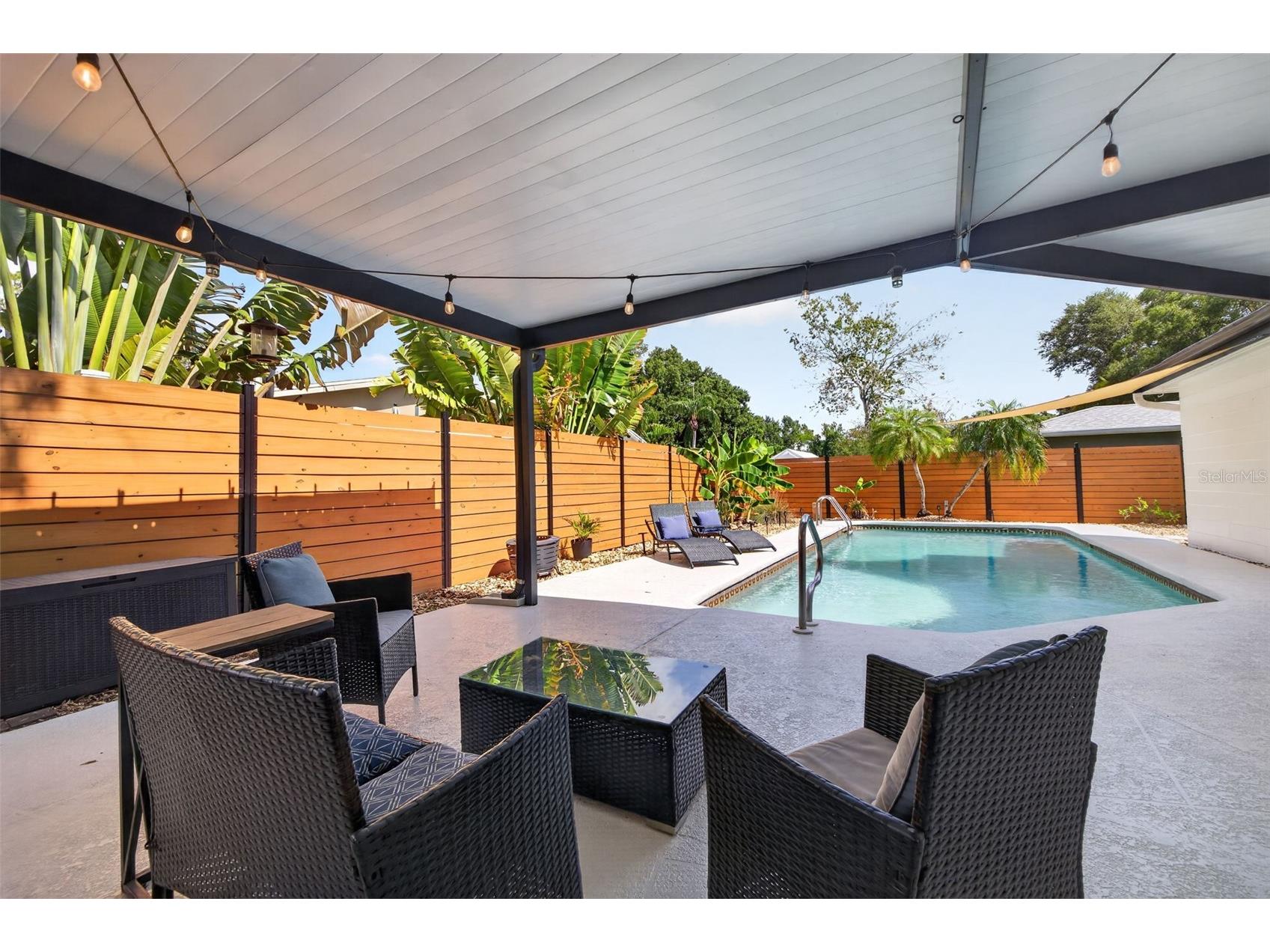 7566 20th Street N Saint Petersburg FL 33702 TB8527702 image33
