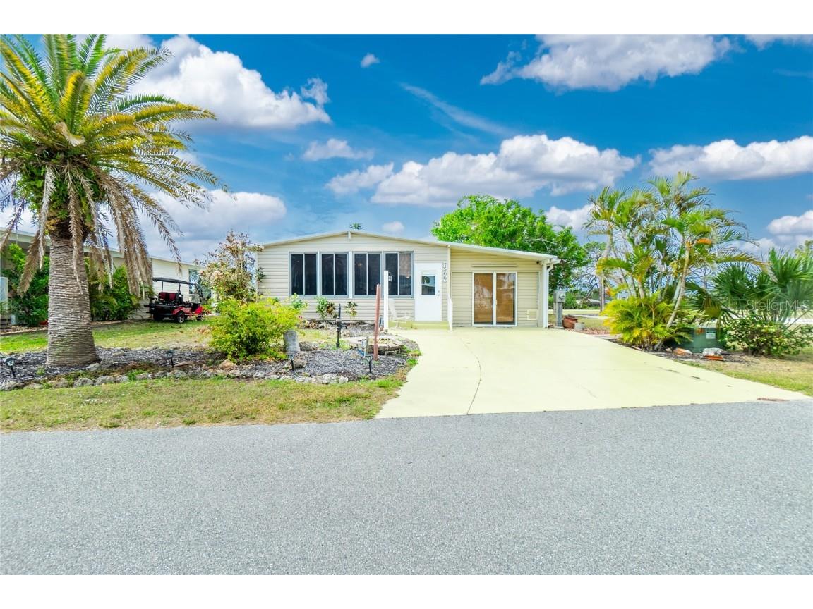 7566 Danvers Circle Port Charlotte FL 33981 - BUTTERFORD WATERWAY C7508401 image2