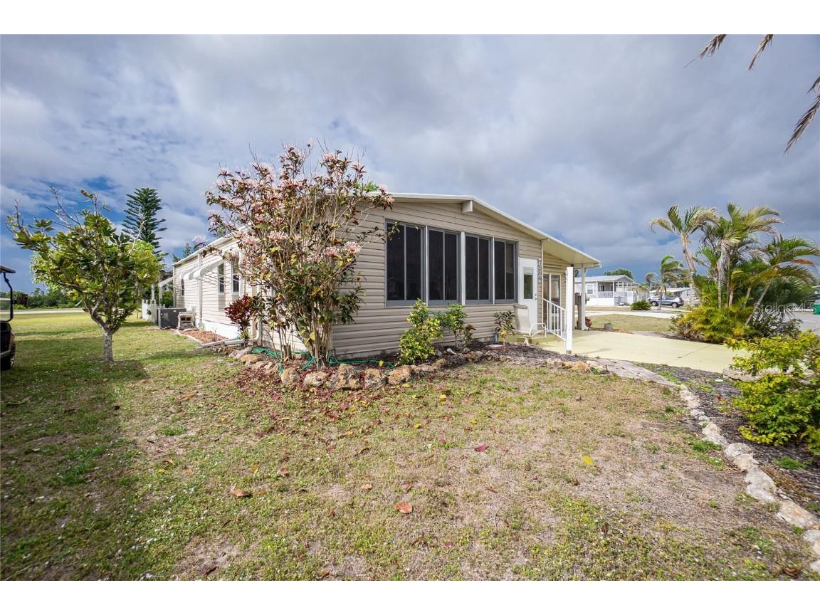 7566 Danvers Circle Port Charlotte FL 33981 - BUTTERFORD WATERWAY C7508401 image4