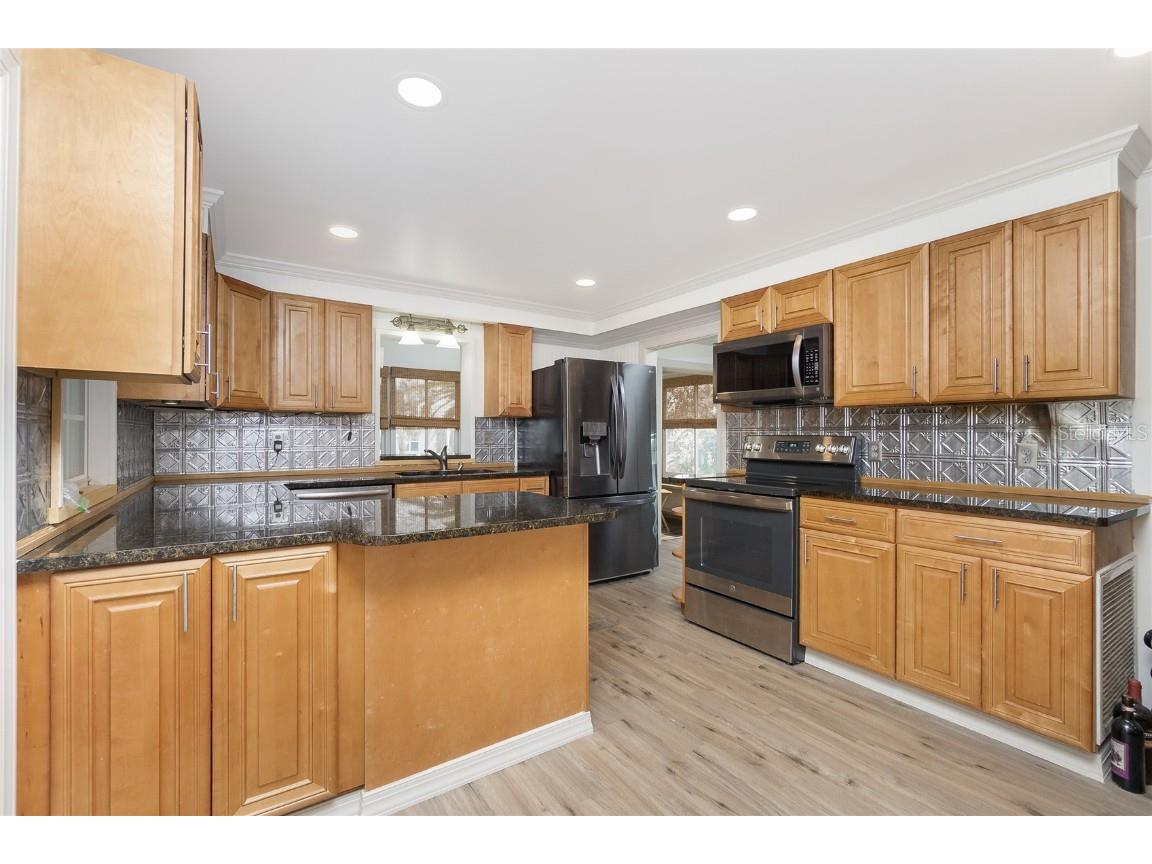 7566 Danvers Circle Port Charlotte FL 33981 - BUTTERFORD WATERWAY C7508401 image6