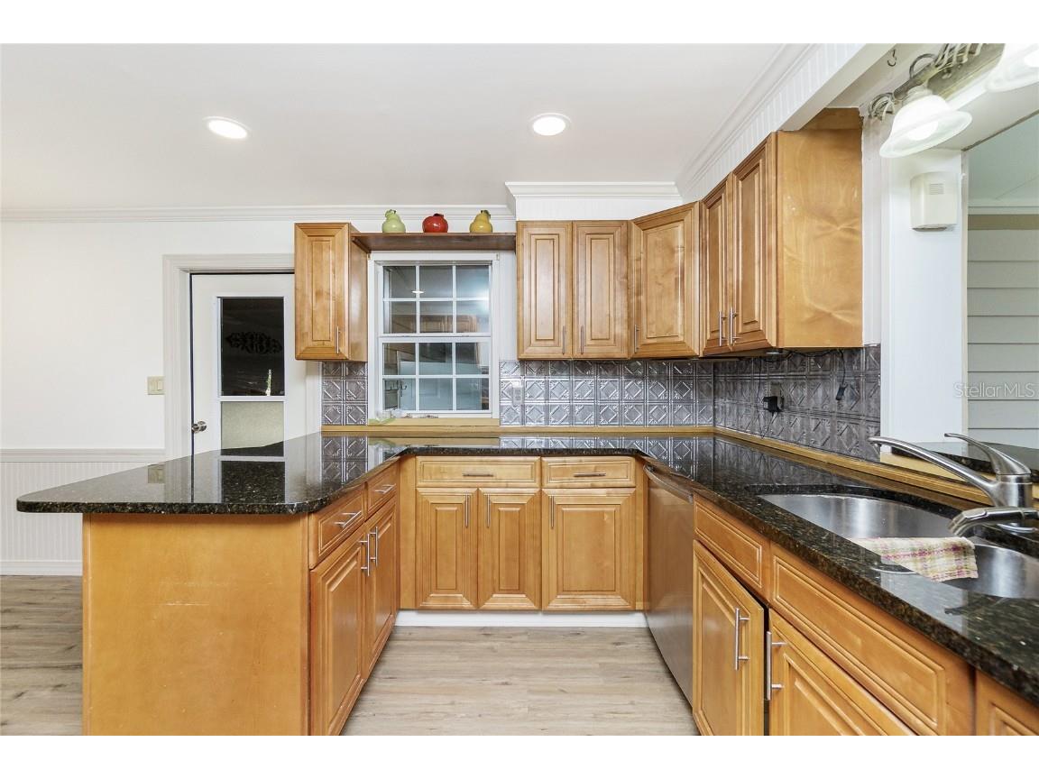 7566 Danvers Circle Port Charlotte FL 33981 - BUTTERFORD WATERWAY C7508401 image7