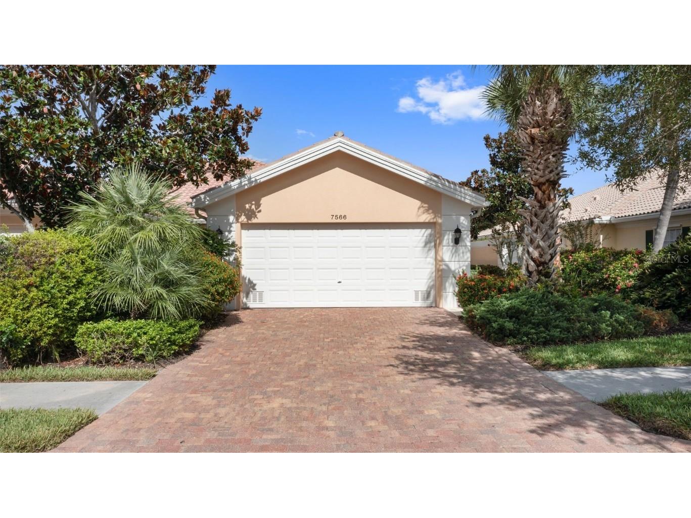 7566 Quinto Drive Sarasota FL 34238 A4581088 image1