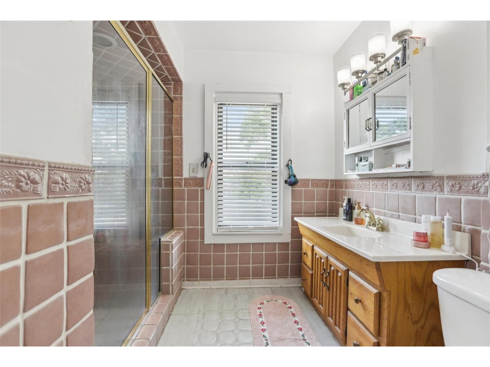 757 32nd Avenue N Saint Petersburg FL 33704 TB8506628 image24