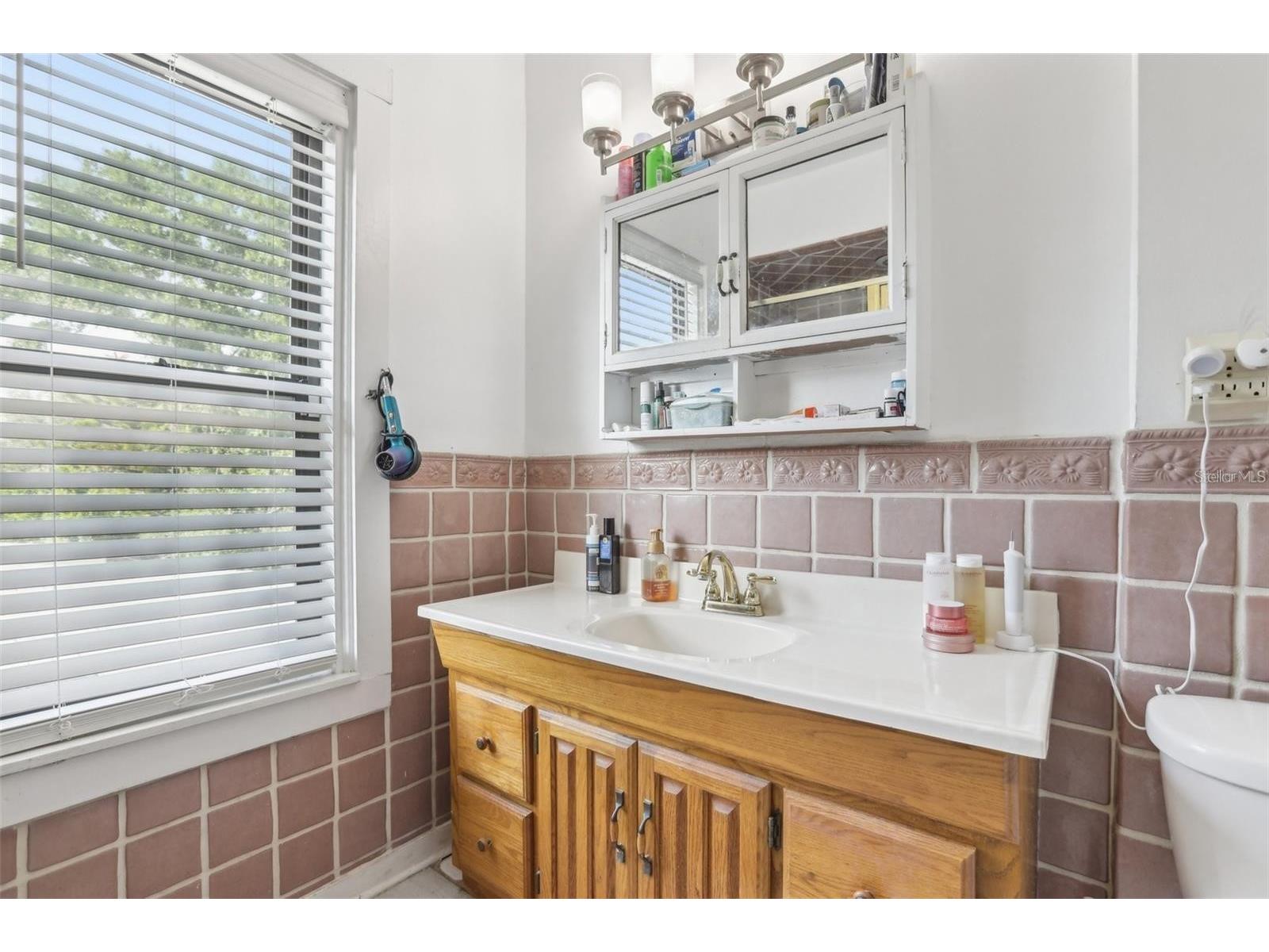 757 32nd Avenue N Saint Petersburg FL 33704 TB8506628 image25