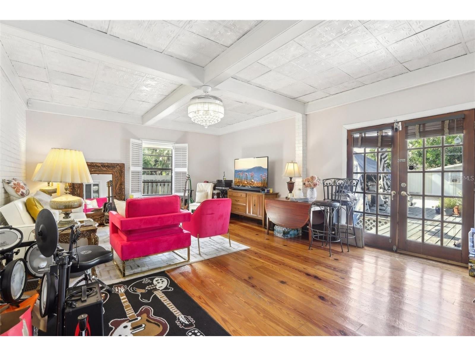 757 32nd Avenue N Saint Petersburg FL 33704 TB8506628 image30