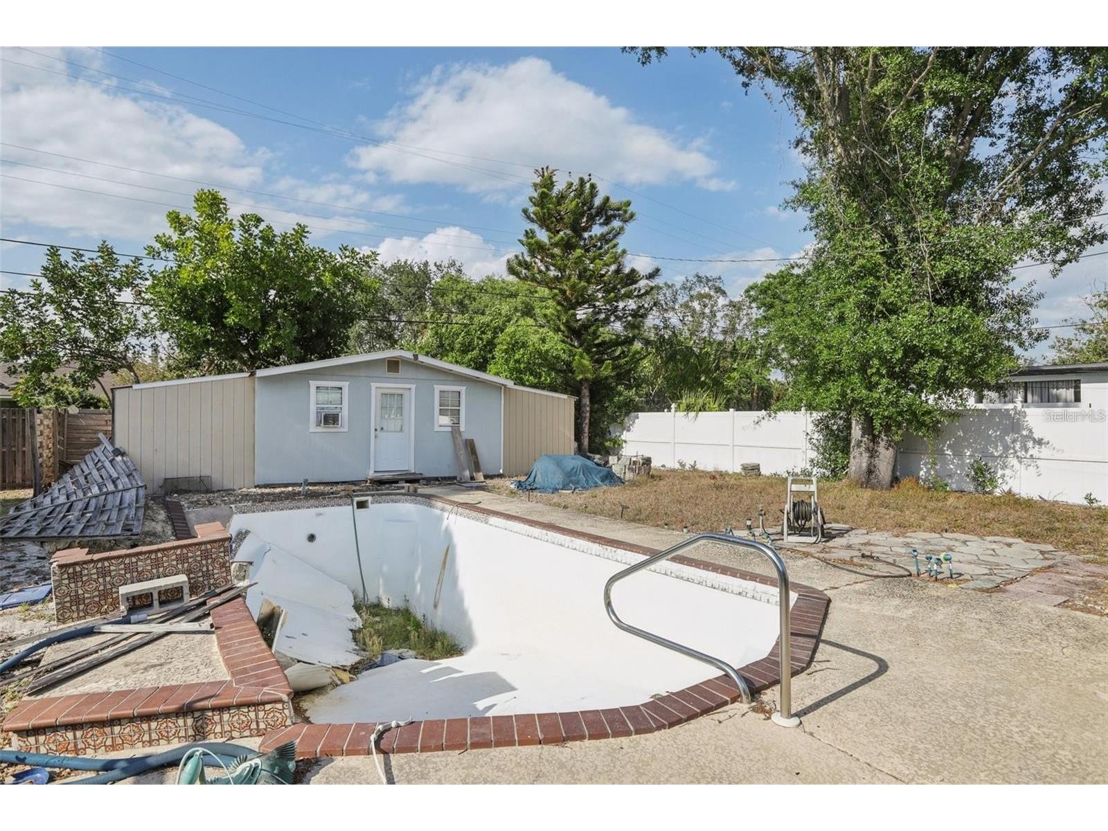 757 32nd Avenue N Saint Petersburg FL 33704 TB8506628 image38