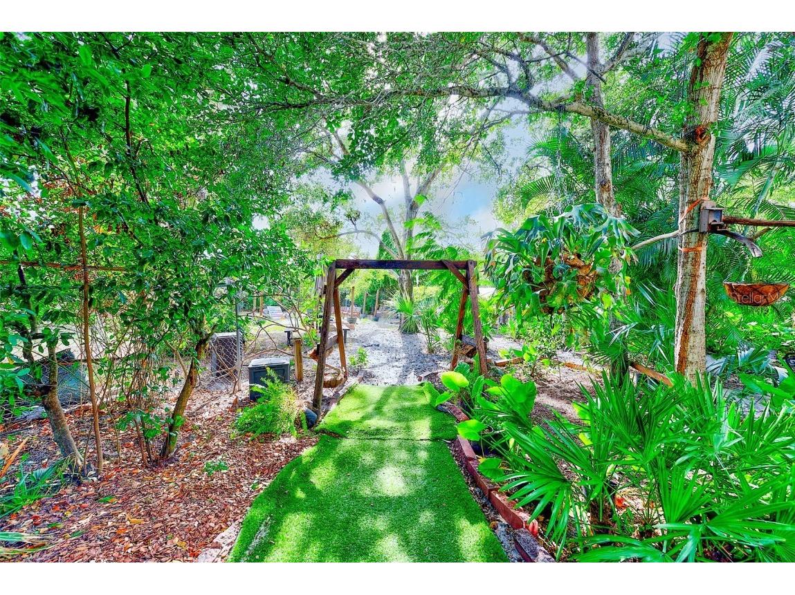 757 Bayshore Dr Tarpon Springs FL 34689 TB8447390 image42