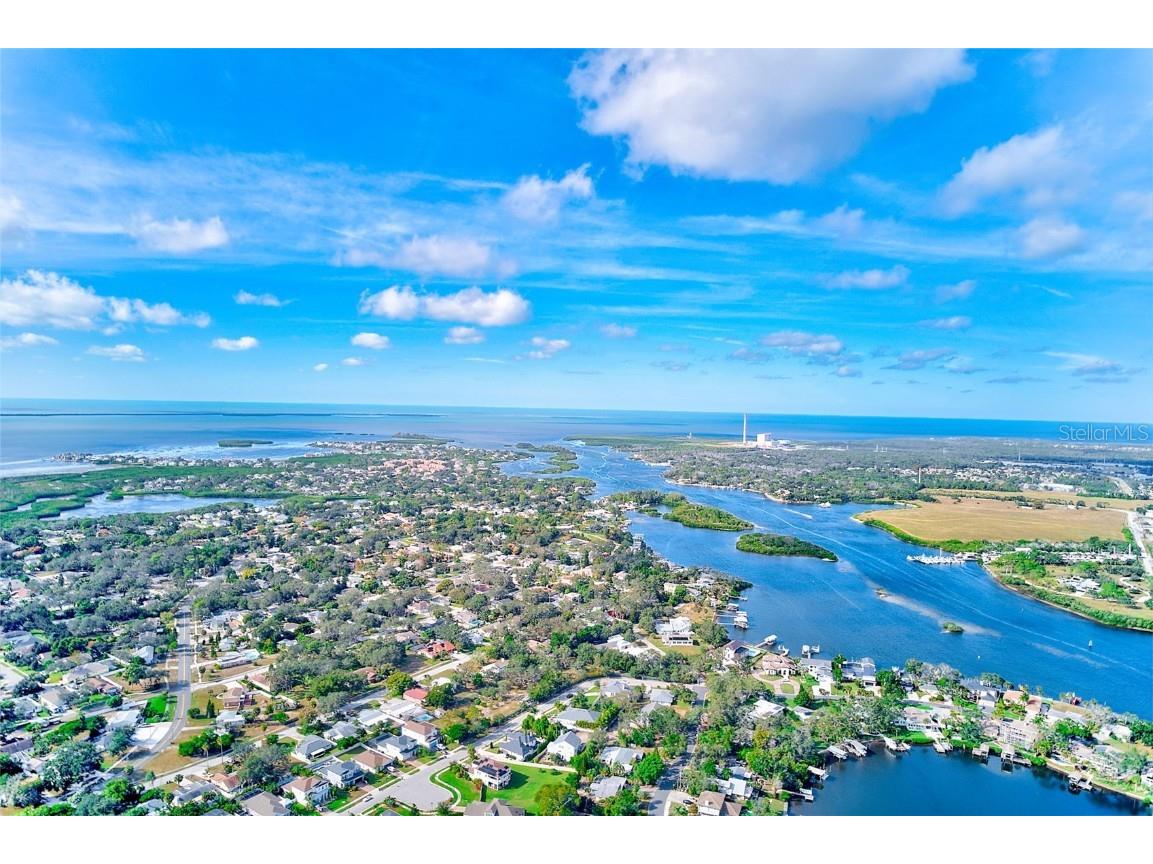 757 Bayshore Dr Tarpon Springs FL 34689 TB8447390 image66