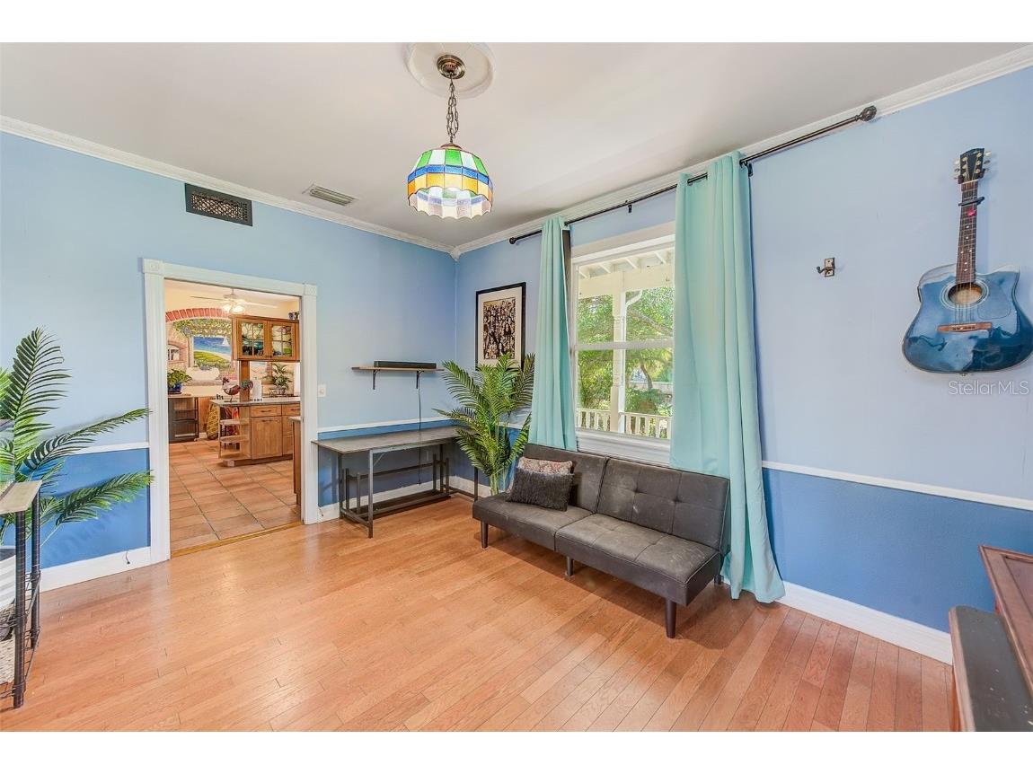 757 Bayshore Dr Tarpon Springs FL 34689 TB8447405 image11