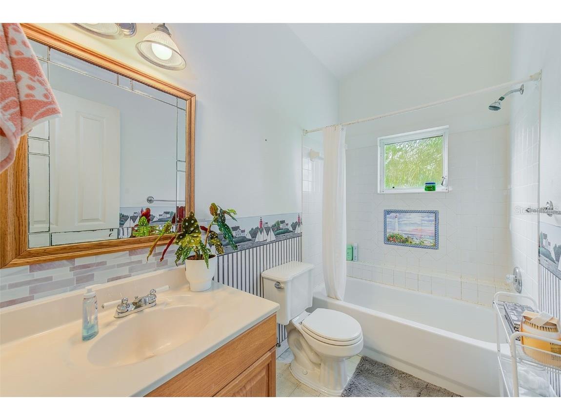 757 Bayshore Dr Tarpon Springs FL 34689 TB8447405 image35