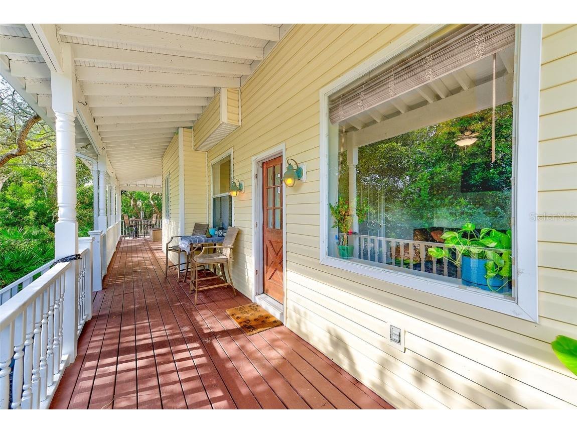 757 Bayshore Dr Tarpon Springs FL 34689 TB8447405 image36