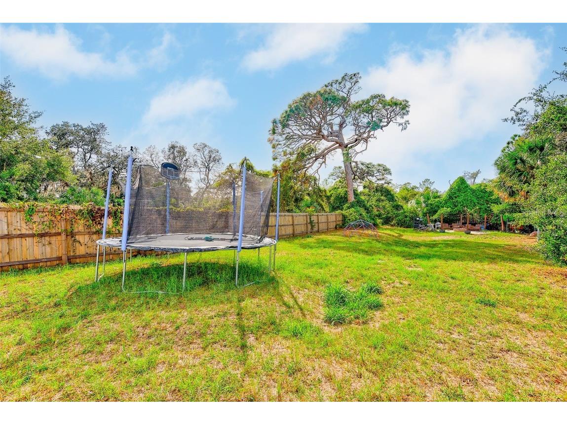 757 Bayshore Dr Tarpon Springs FL 34689 TB8447405 image52