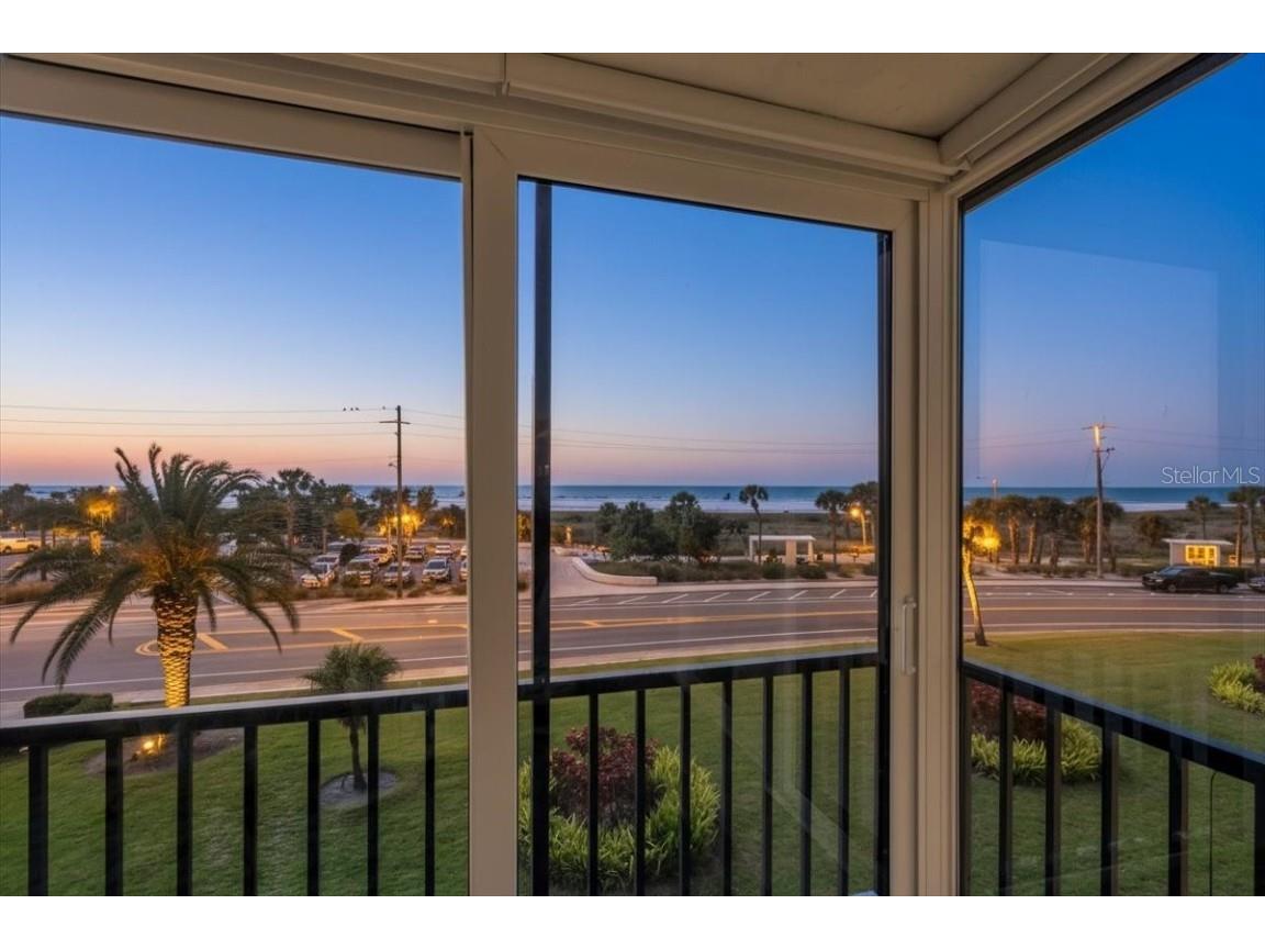 757 Beach Road #310 Sarasota FL 34242 - SIESTA KEY BEACH A4673722 image24