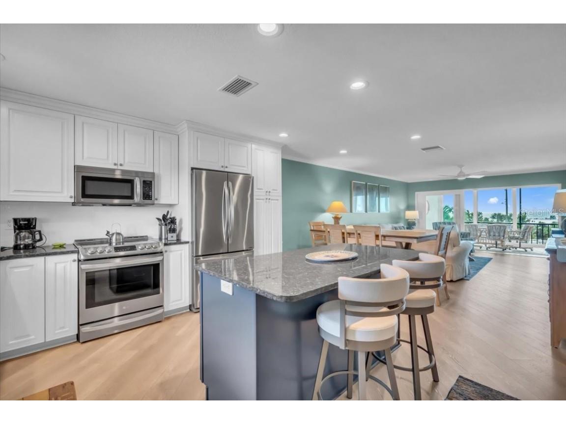 757 Beach Road #310 Sarasota FL 34242 - SIESTA KEY BEACH A4673722 image8