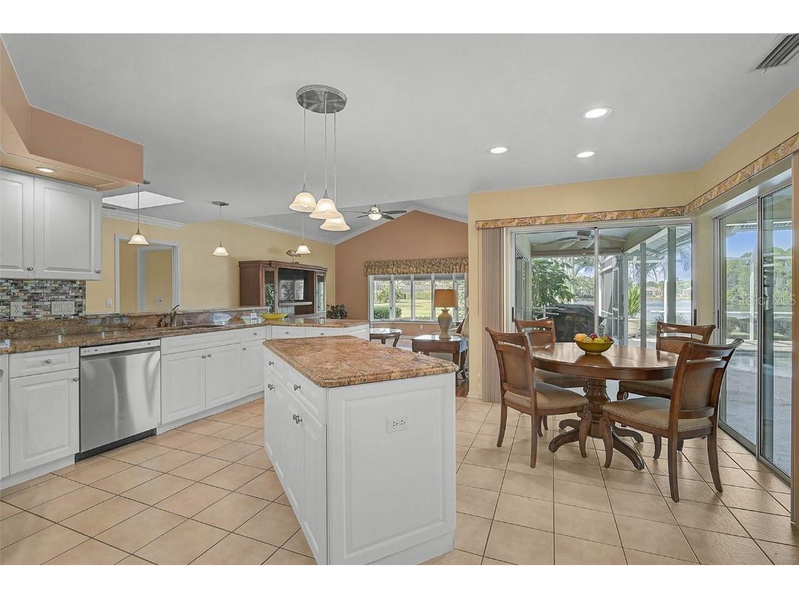 7570 Links Court Sarasota FL 34243 A4671578 image17