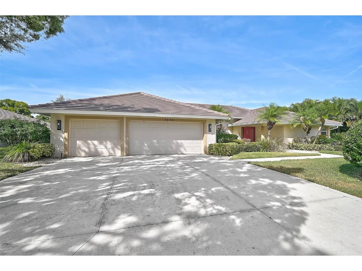 7570 Links Court Sarasota FL 34243 A4671578 image8