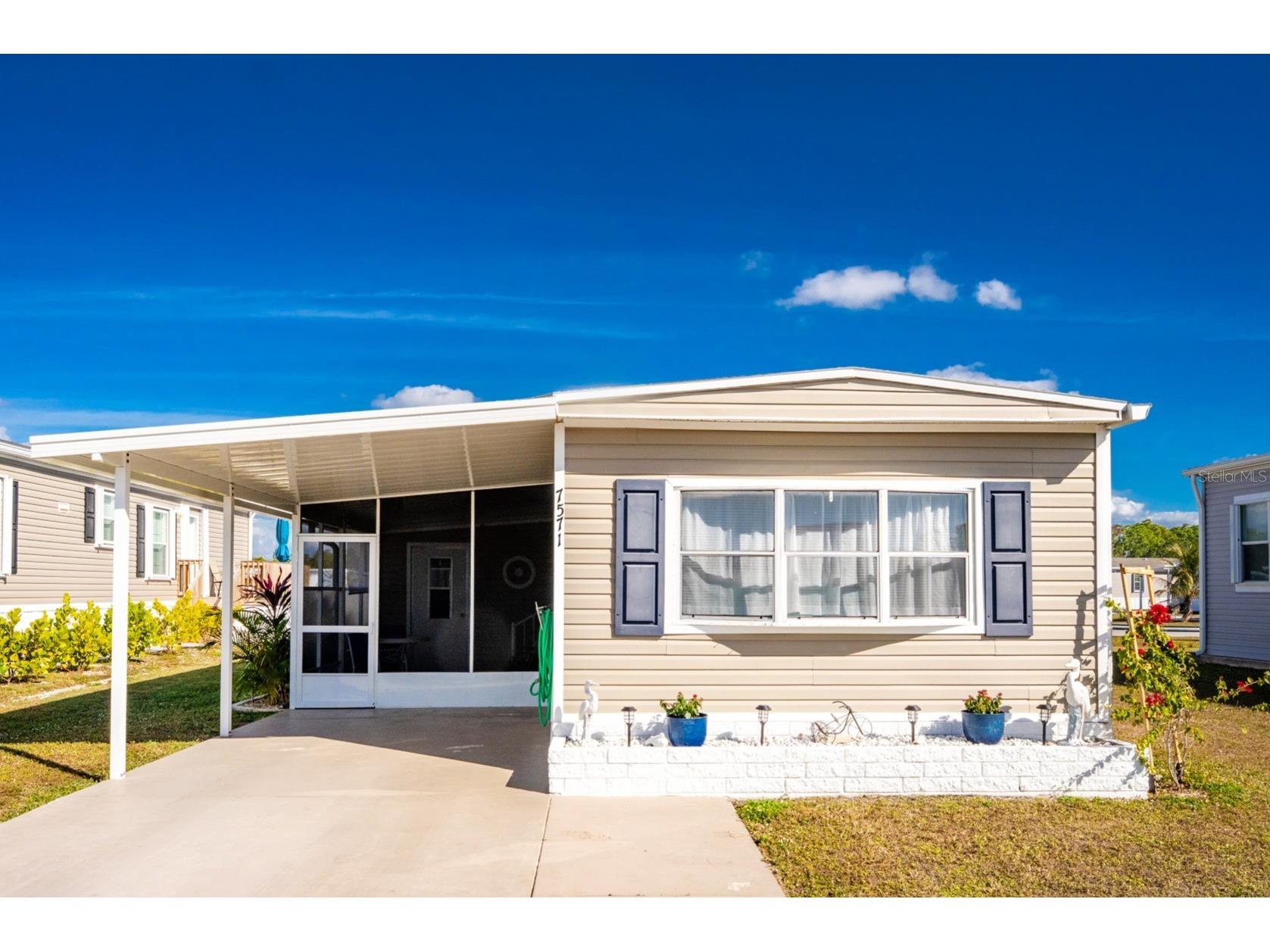 7571 Silage Circle Port Charlotte FL 33981 - BUTTERFORD WATERWAY C7520045 image1