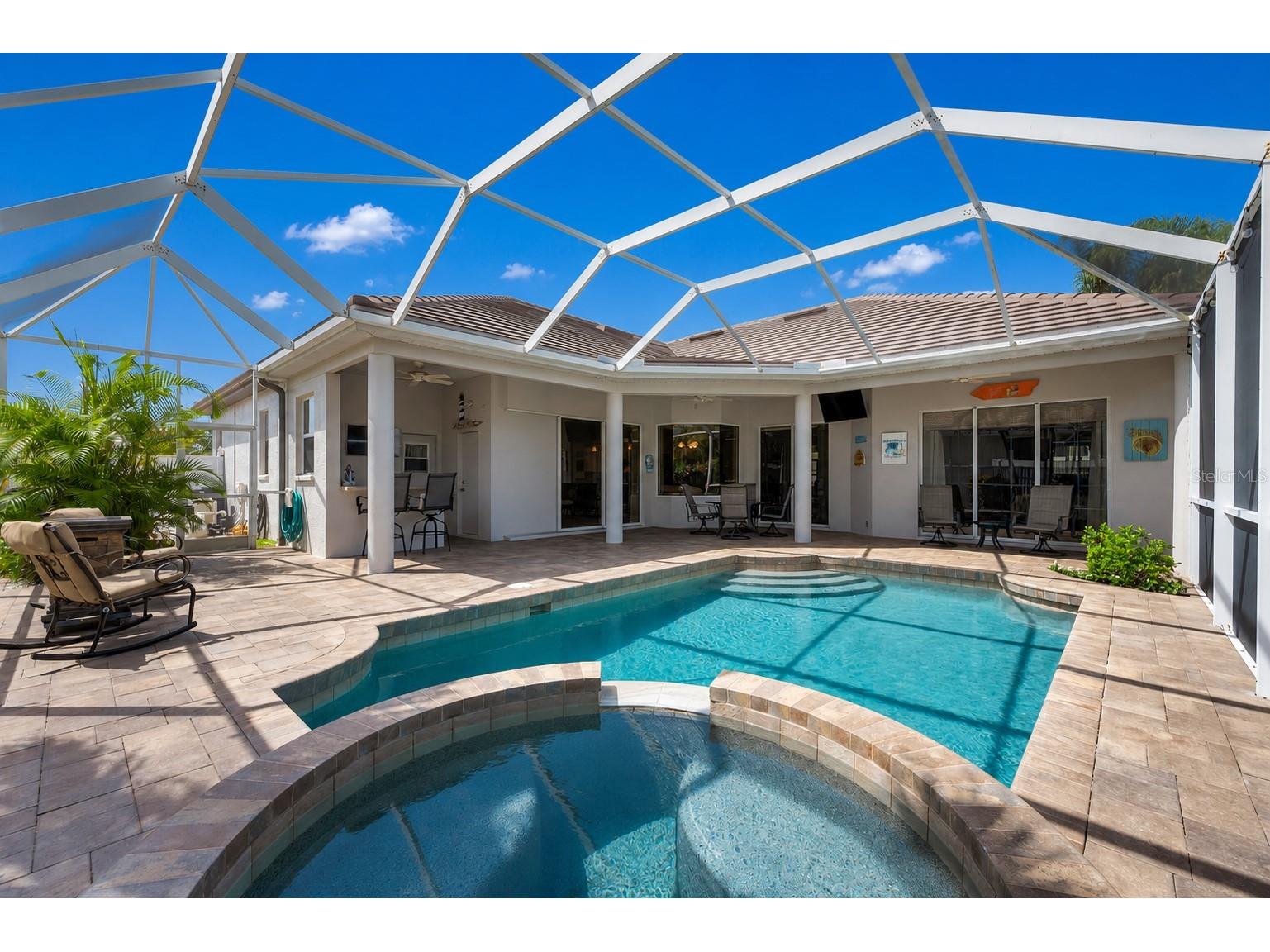 7572 Palmer Glen Circle Sarasota FL 34240 A4700282 image2