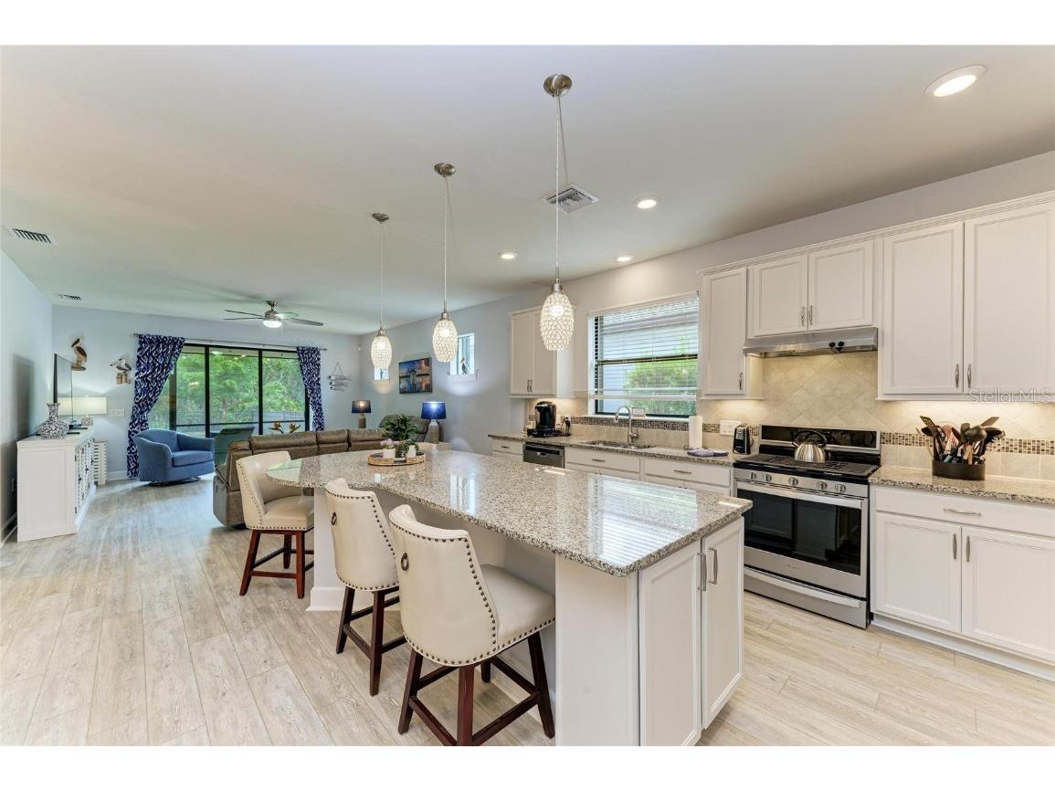 7572 Viola Loop Bradenton FL 34202 A4666076 image14