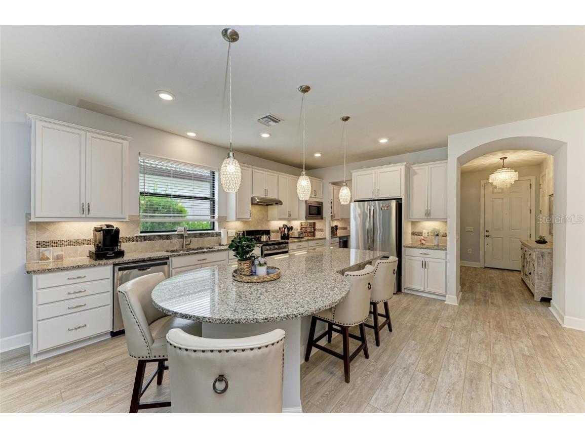 7572 Viola Loop Bradenton FL 34202 A4666076 image16