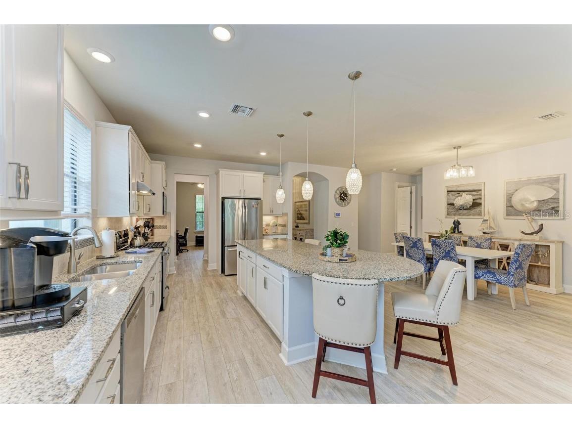 7572 Viola Loop Bradenton FL 34202 A4666076 image17