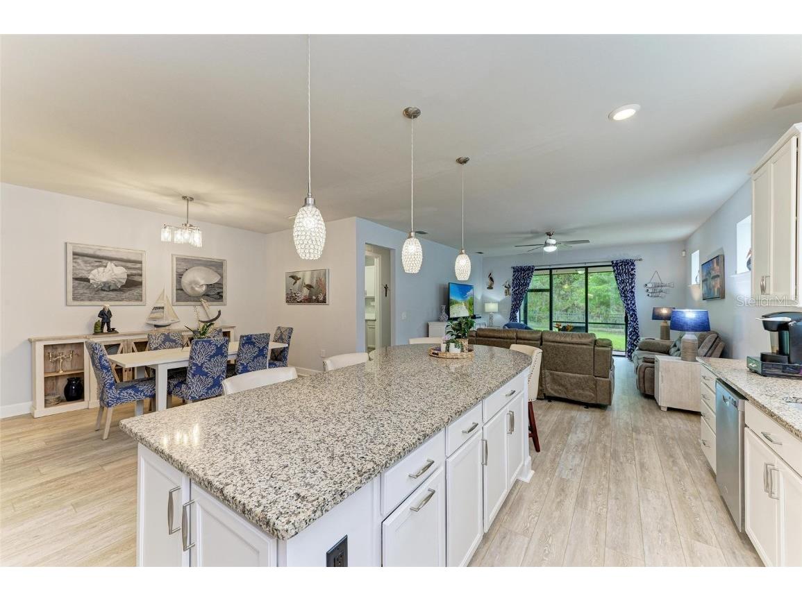 7572 Viola Loop Bradenton FL 34202 A4666076 image21