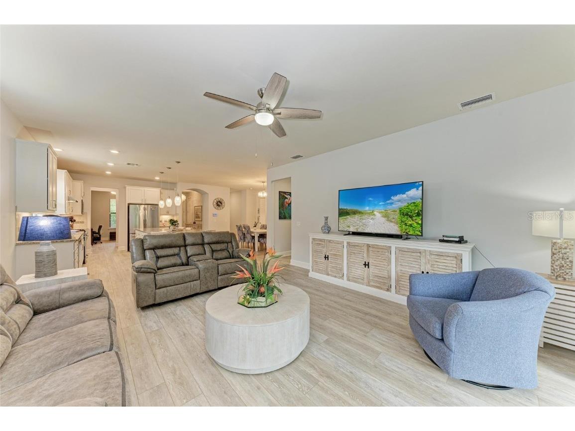 7572 Viola Loop Bradenton FL 34202 A4666076 image24