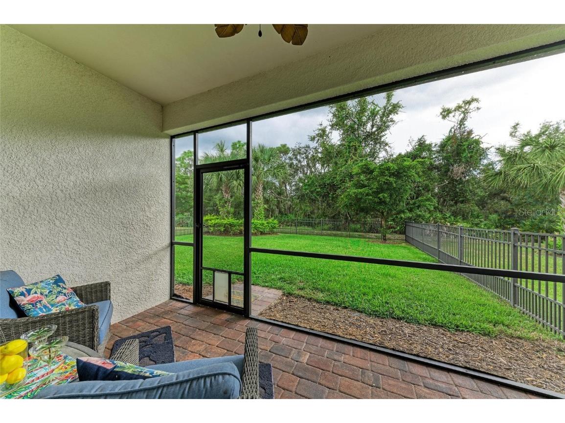 7572 Viola Loop Bradenton FL 34202 A4666076 image43