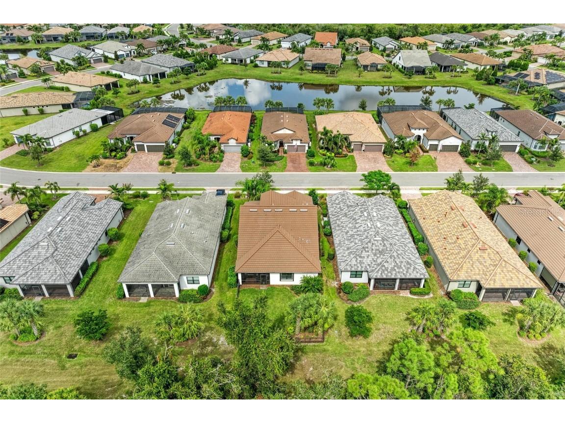 7572 Viola Loop Bradenton FL 34202 A4666076 image48