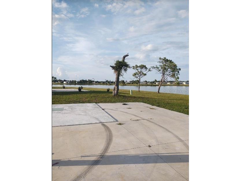 7574 Ratan Circle Port Charlotte FL 33981 - BUTTERFORD WATERWAY C7478758 image2
