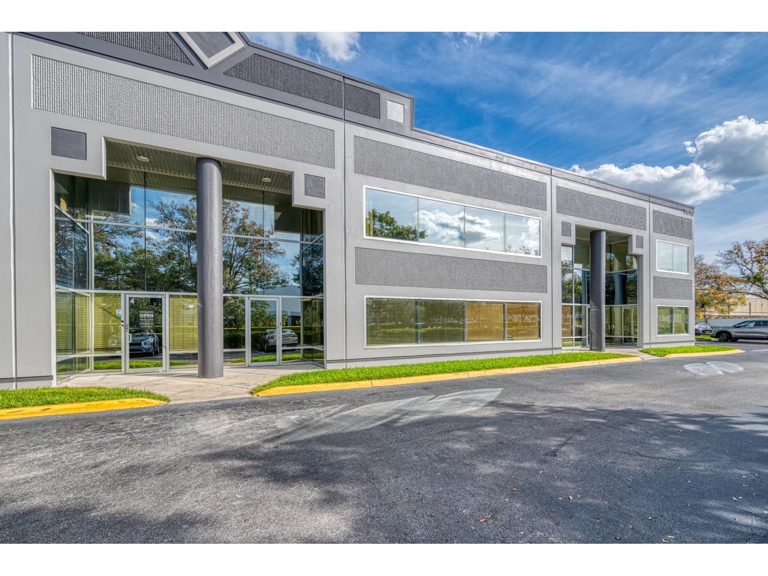 7575 Kingspointe Parkway #5 Orlando FL 32819 O6391300 image2