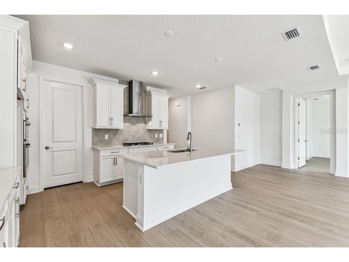 7575 Seahawk Avenue Sarasota FL 34241 R4909846 image4