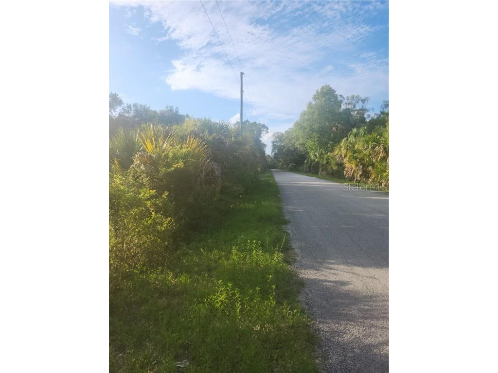 7576 North Bitterroot Drive Crystal River FL 34428 OM659621 image1