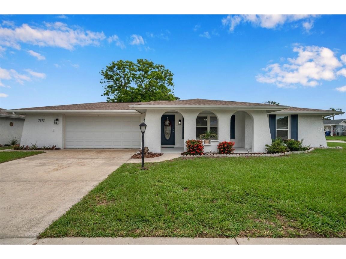7577 Holly Lake Lane New Port Richey FL 34653 W7855992 image1