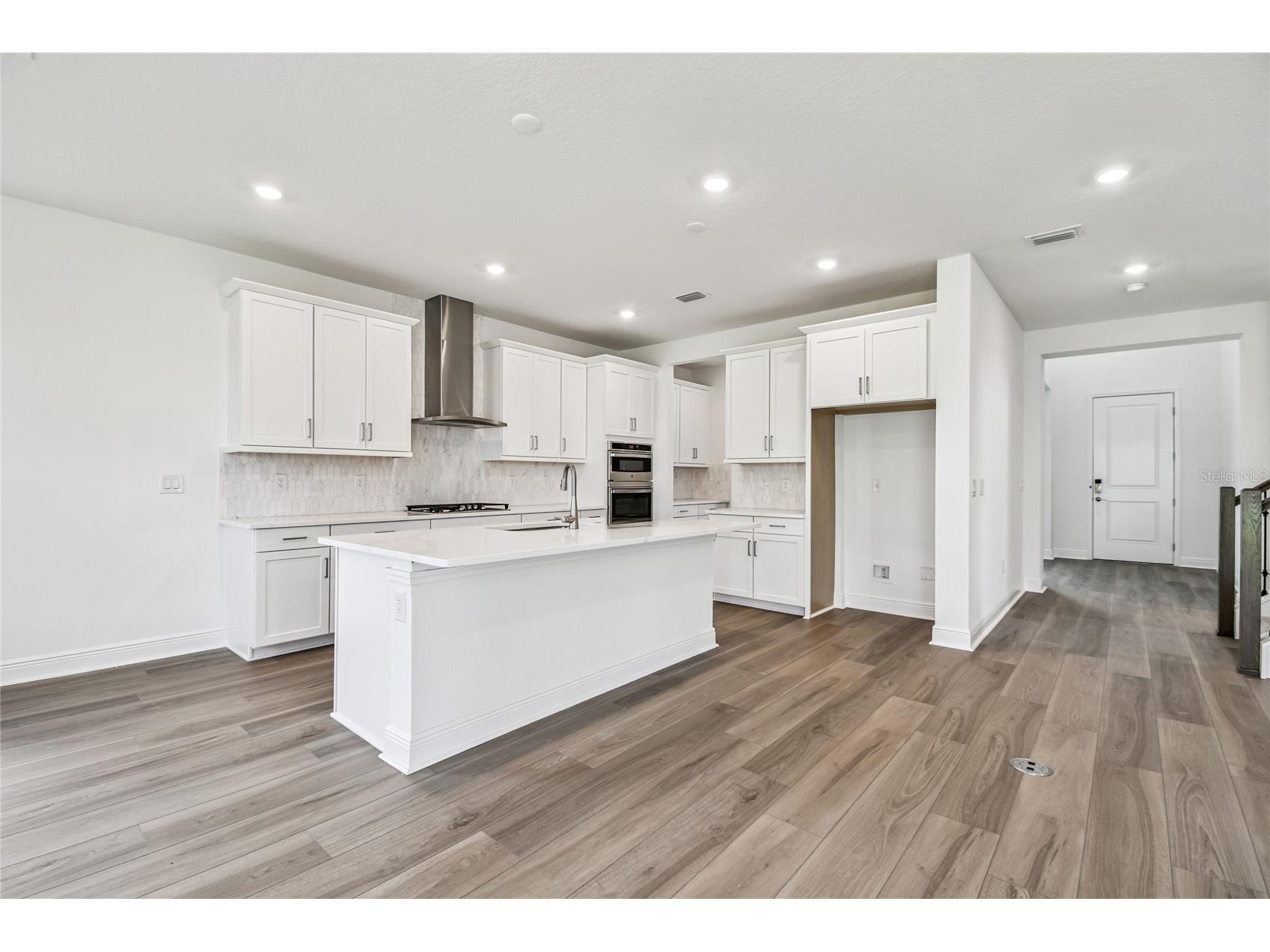 7579 Seahawk Avenue Sarasota FL 34241 A4691692 image17