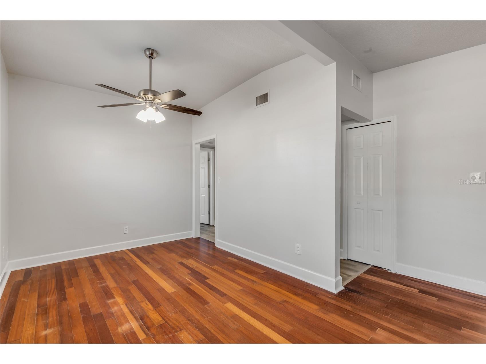 758 Canovia Avenue Orlando FL 32804 V4947449 image5