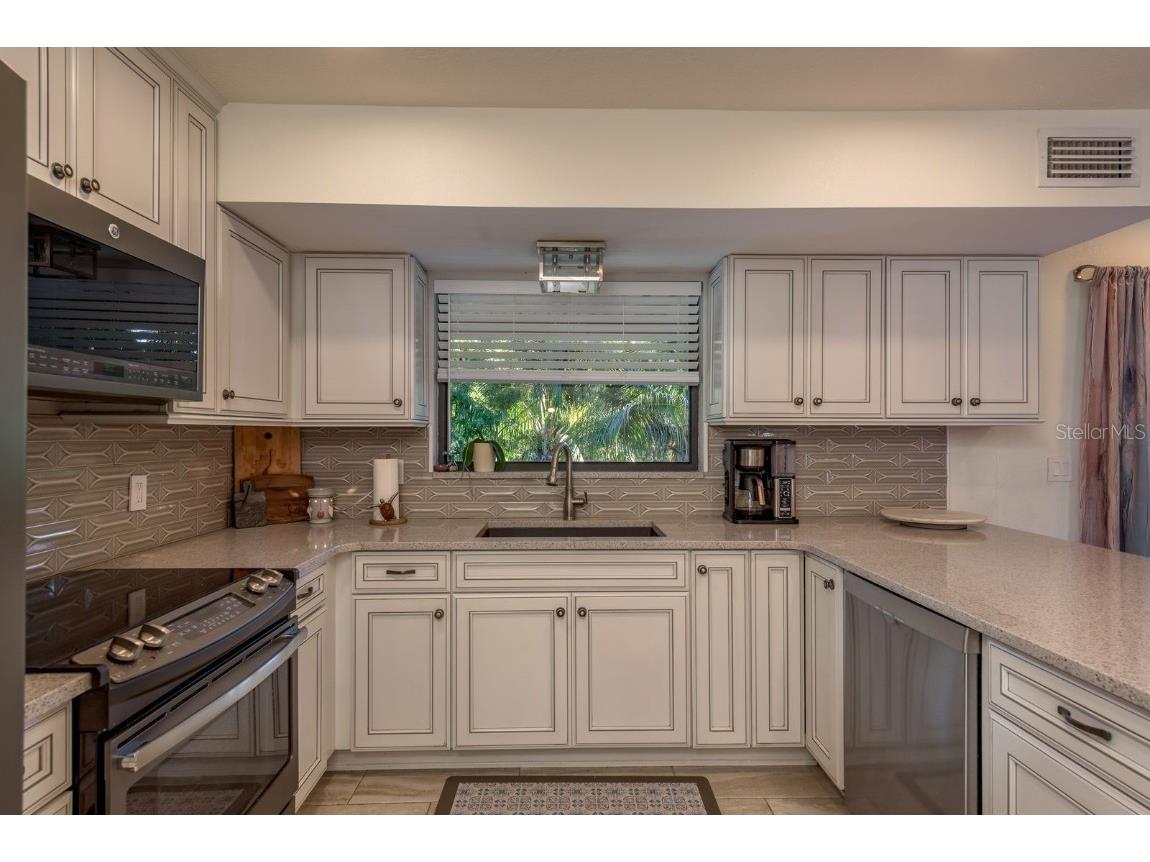 758 Claudia Palm Harbor FL 34683 TB8447354 image17